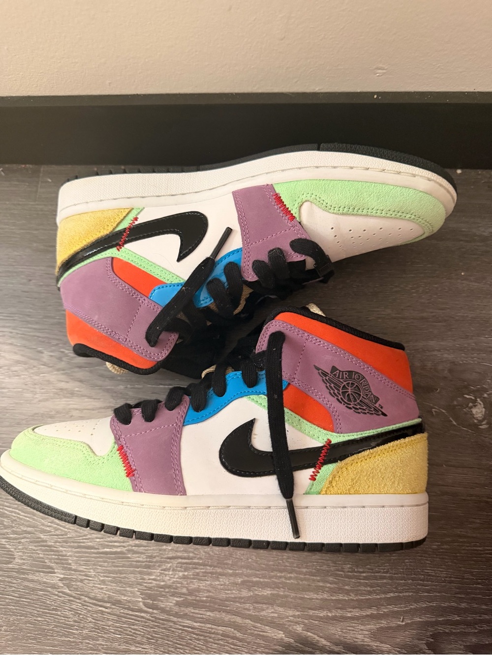 Jordan 1 Mid multi-color